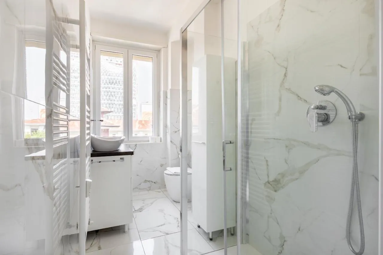 Garibaldi & Gae Aulenti Modern Apt With Private Parking! ميلان 0*,  إيطاليا